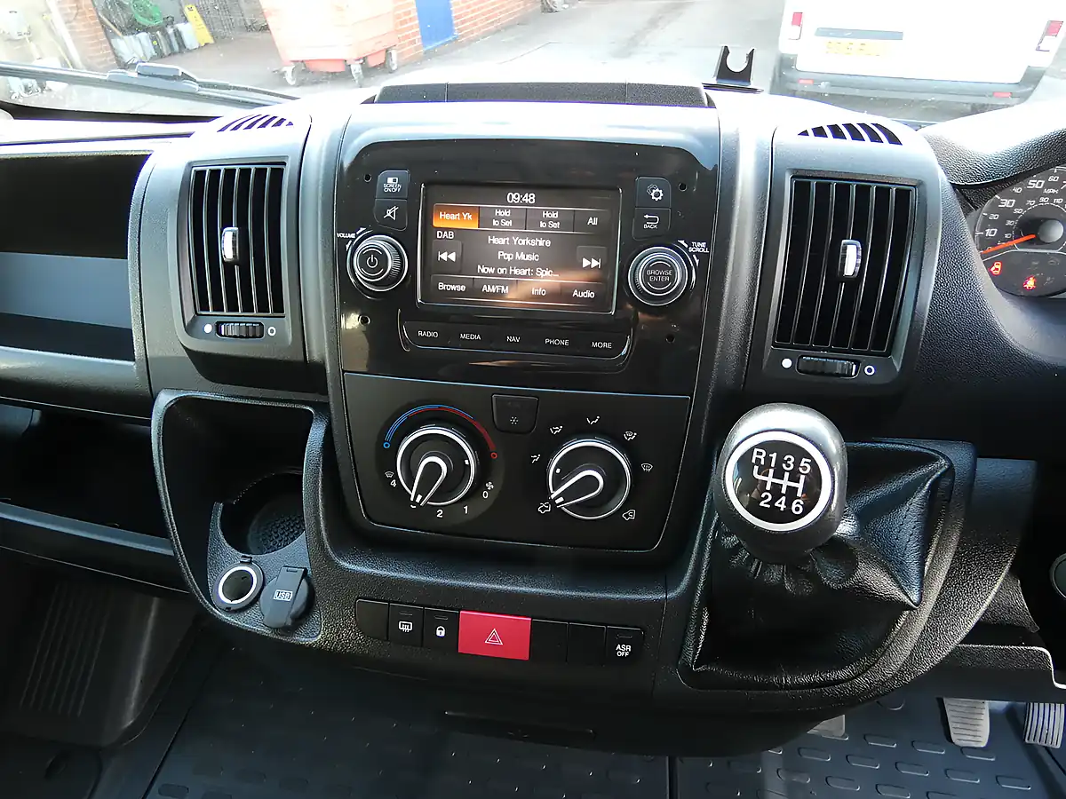 Used 2022 Peugeot Boxer Professional L3H2 Lwb Ice White - Interior and Exterior details 8