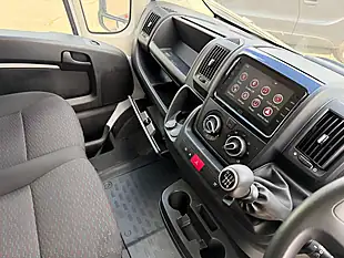 Used 2022 Peugeot Boxer Professional Premium + White - Interior and Exterior details 16