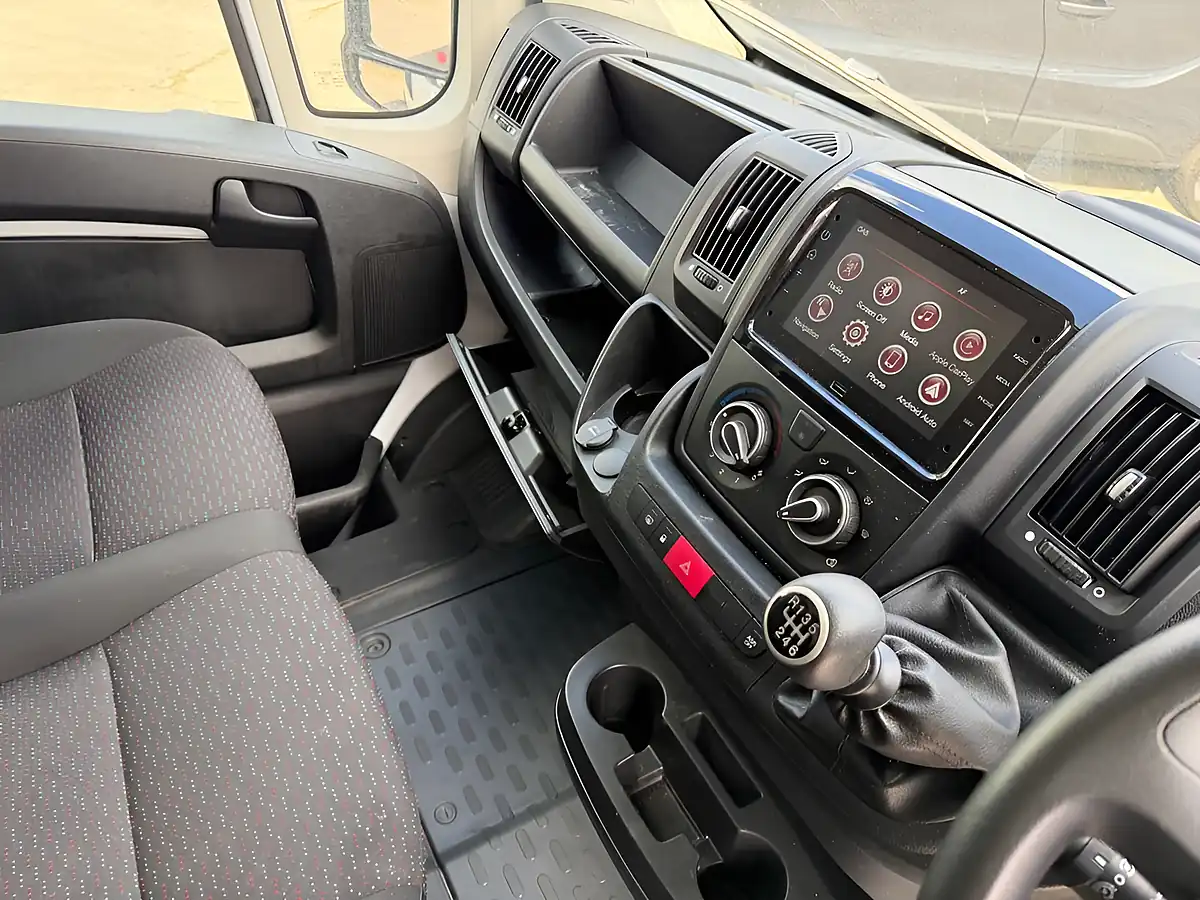 Used 2022 Peugeot Boxer Professional Premium + White - Interior and Exterior details 16