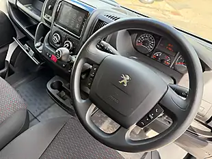 Used 2022 Peugeot Boxer Professional Premium + White - Interior and Exterior details 3