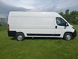 Used 2022 Peugeot Boxer Professional White - Interior and Exterior details 6