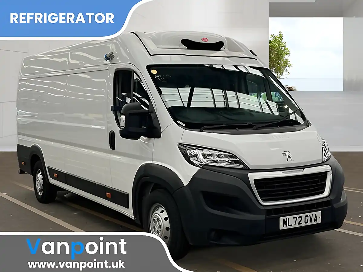 Used 2022 Peugeot Boxer Professional White - Front View