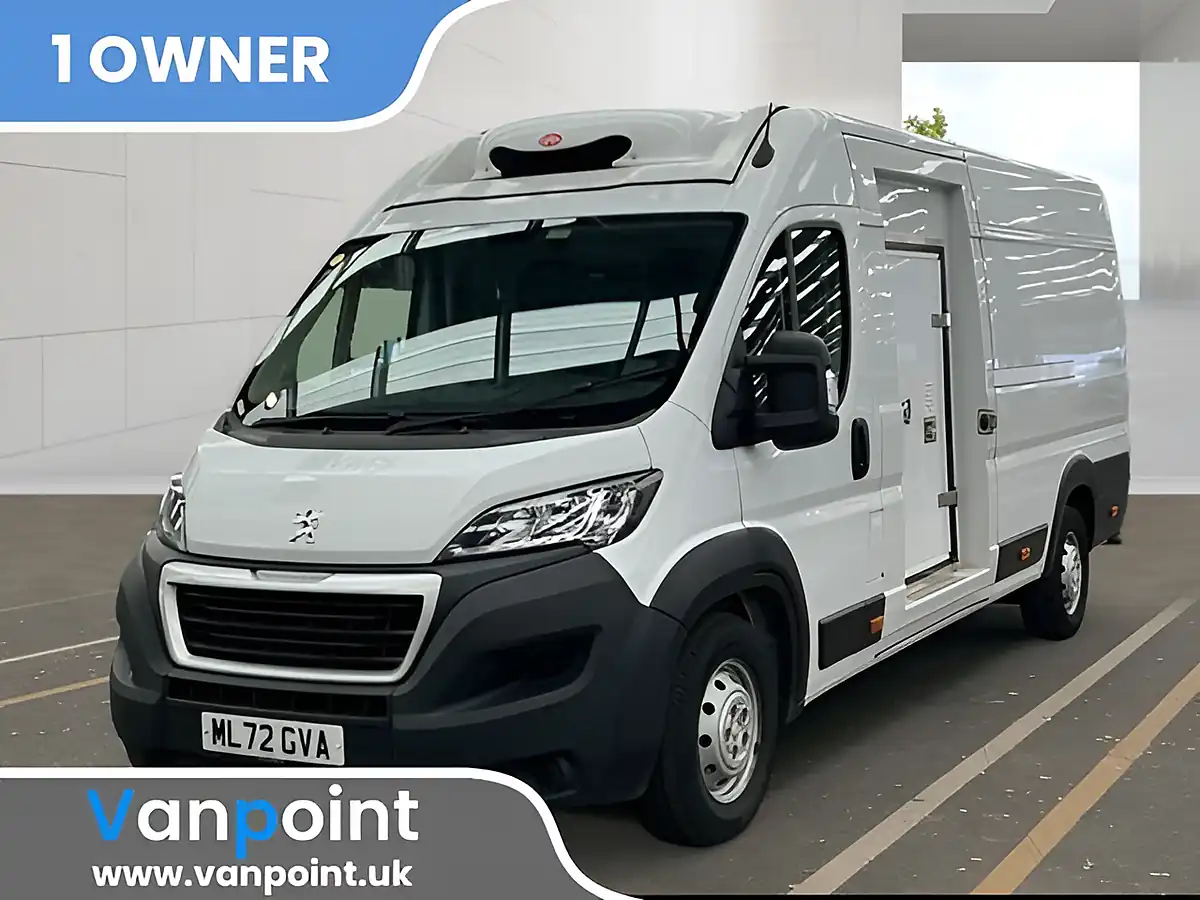 Used 2022 Peugeot Boxer Professional White - Interior and Exterior details 2