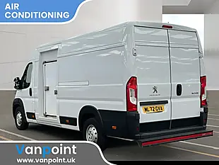 Used 2022 Peugeot Boxer Professional White - Interior and Exterior details 3