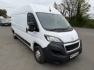 Used 2022 Peugeot Boxer Professional White - Interior and Exterior details 10