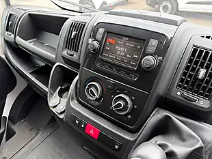 Used 2022 Peugeot Boxer Professional White - Interior and Exterior details 4