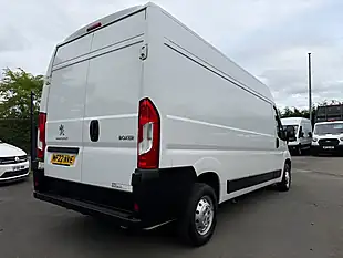 Used 2022 Peugeot Boxer Professional White - Interior and Exterior details 2