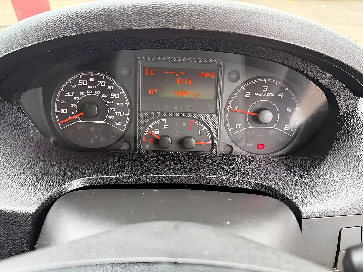 Used 2022 Peugeot Boxer Professional White - Interior and Exterior details 7