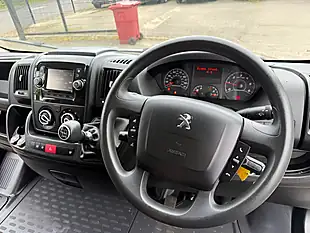 Used 2022 Peugeot Boxer Professional White - Interior and Exterior details 8