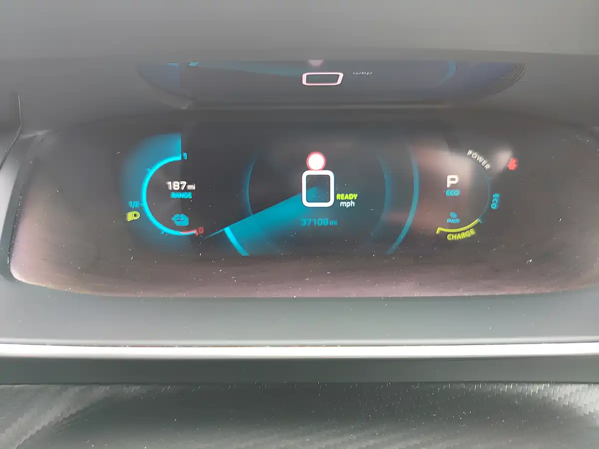 Used 2022 Peugeot E-2008 Allure Premium Nera Black Metallic - Interior and Exterior details 15