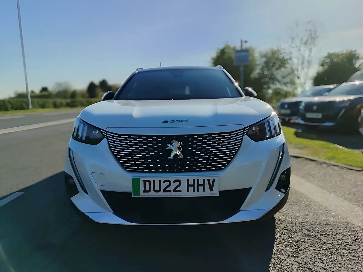 Used 2022 Peugeot E-2008 GT Premium White - Interior and Exterior details 3
