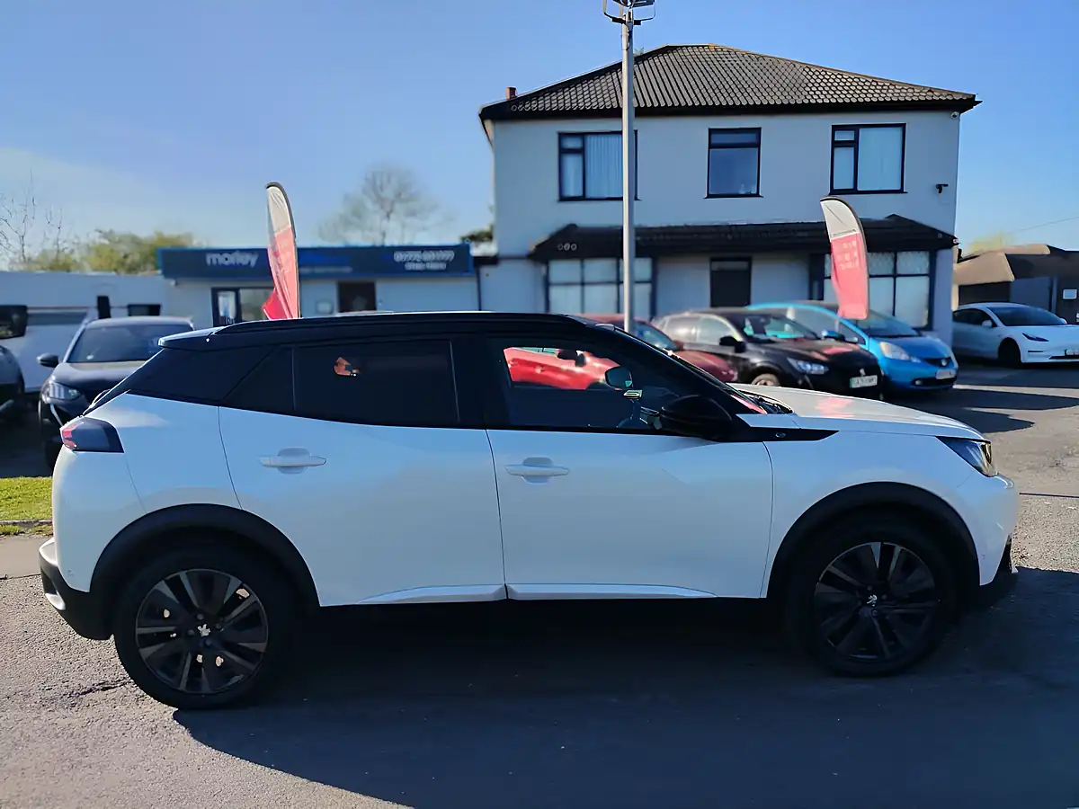 Used 2022 Peugeot E-2008 GT Premium White - Interior and Exterior details 8