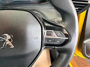 Used 2022 Peugeot E-208 Active Premium Yellow - Interior and Exterior details 18