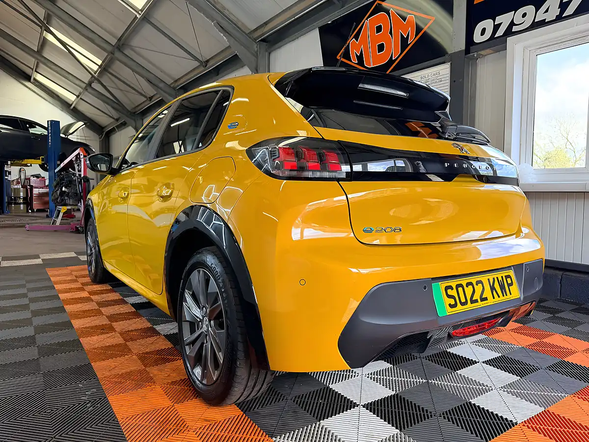 Used 2022 Peugeot E-208 Active Premium Yellow - Interior and Exterior details 5