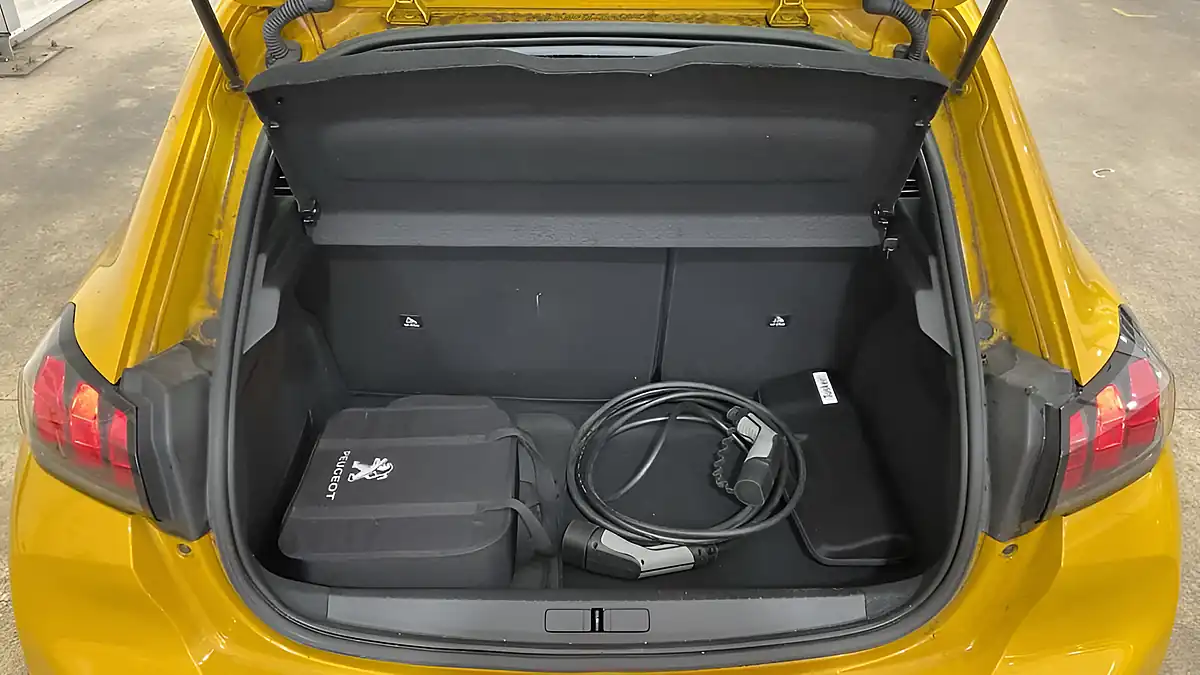 Used 2022 Peugeot E-208 Allure Yellow - Interior and Exterior details 13