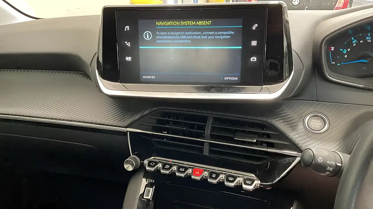 Used 2022 Peugeot E-208 Allure Yellow - Interior and Exterior details 16