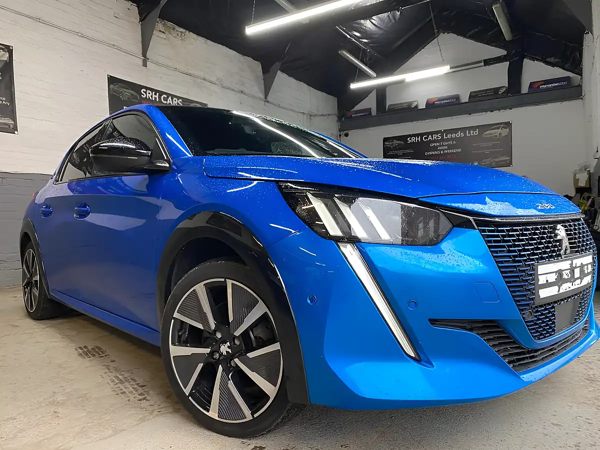 Used 2022 Peugeot E-208 GT Premium Blue - Front View