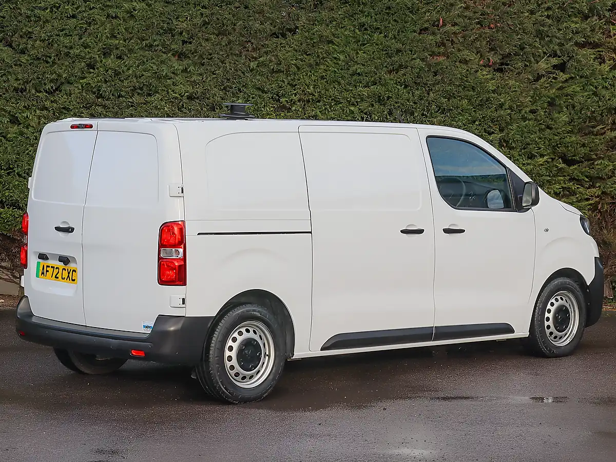 Used 2022 Peugeot E-Expert Professional Blanc White - Interior and Exterior details 8