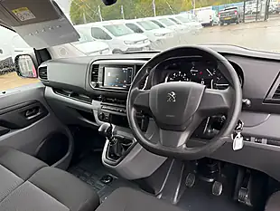 Used 2022 Peugeot Expert Professional L2 Mwb Euro6 Red - Interior and Exterior details 16