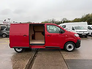 Used 2022 Peugeot Expert Professional L2 Mwb Euro6 Red - Interior and Exterior details 3