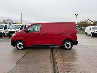 Used 2022 Peugeot Expert Professional L2 Mwb Euro6 Red - Interior and Exterior details 8