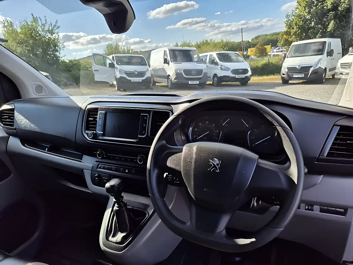 Used 2022 Peugeot Expert Professional Premium Black - Interior and Exterior details 9