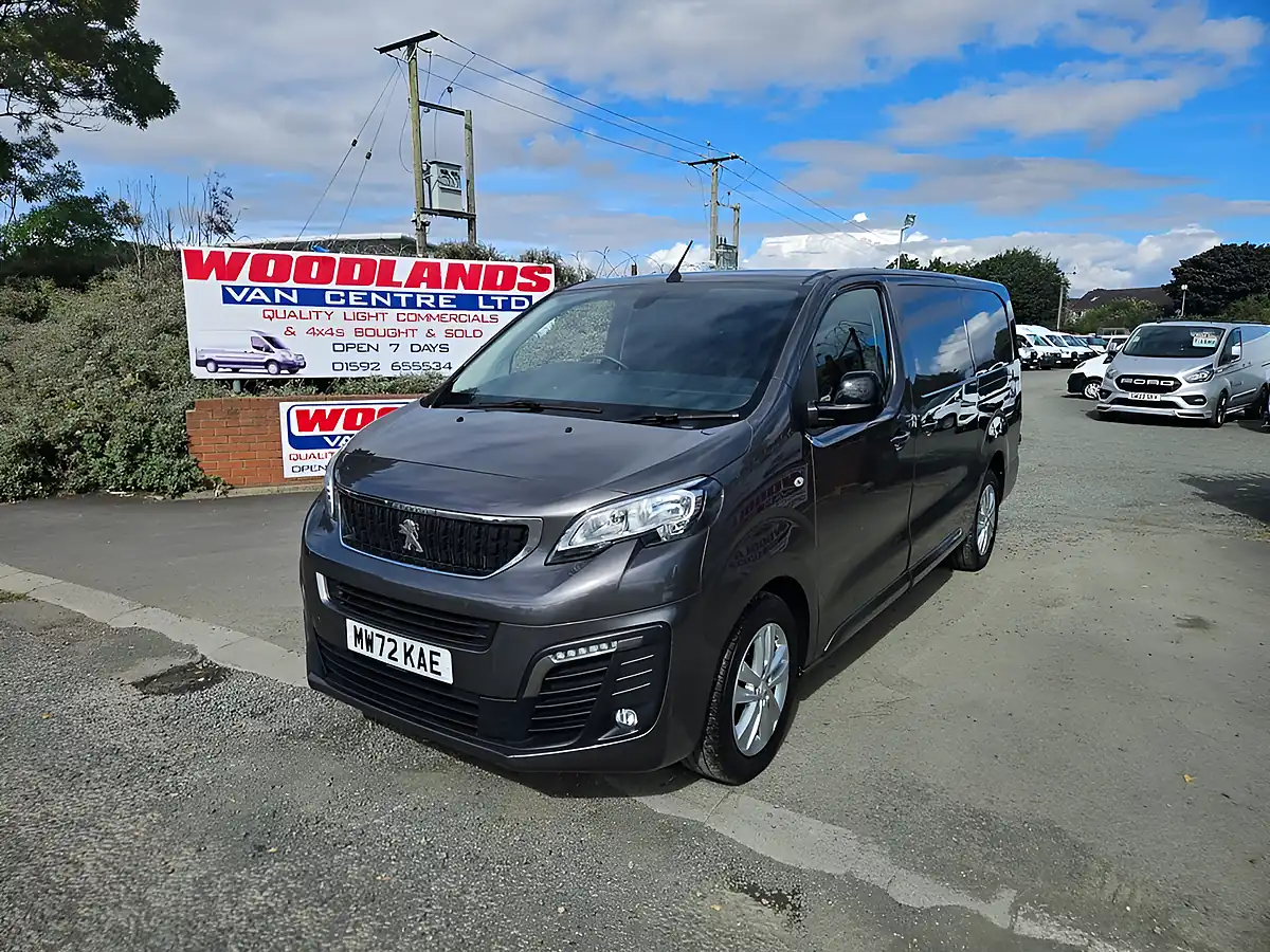 Used 2022 Peugeot Expert Professional Premium Grey - Interior and Exterior details 4