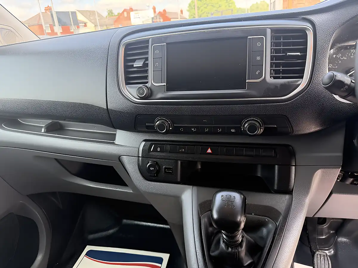 Used 2022 Peugeot Expert Professional Premium L1 White - Interior and Exterior details 14