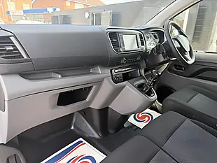 Used 2022 Peugeot Expert Professional Premium L1 White - Interior and Exterior details 17