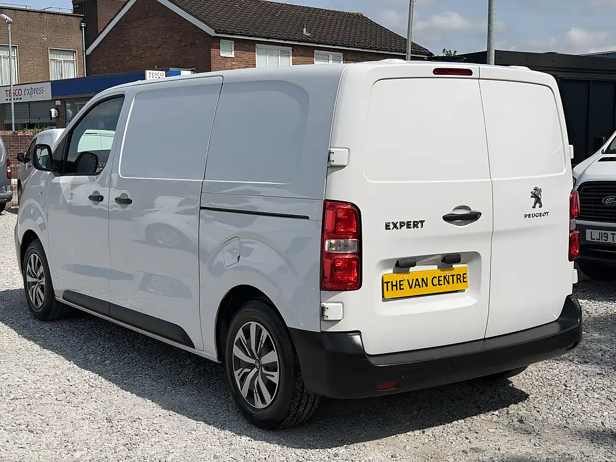 Used 2022 Peugeot Expert Professional Premium L1 White - Interior and Exterior details 7