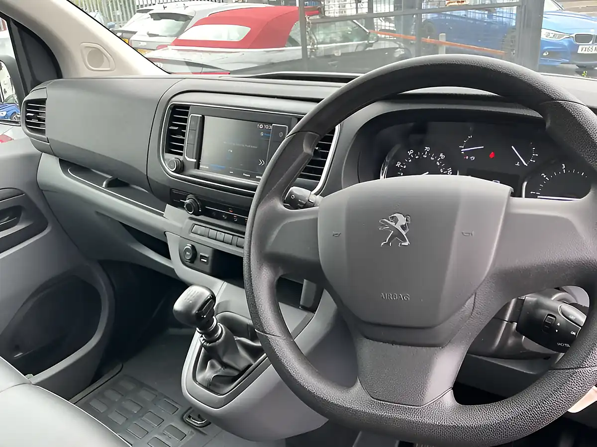 Used 2022 Peugeot Expert Professional Premium L2 Grey - Interior and Exterior details 10