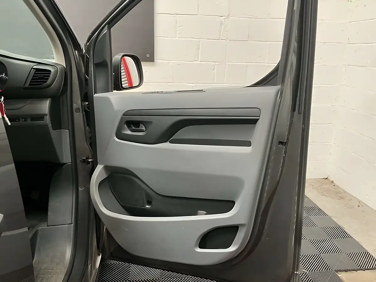 Used 2022 Peugeot Expert Professional Premium L2 Grey - Interior and Exterior details 16