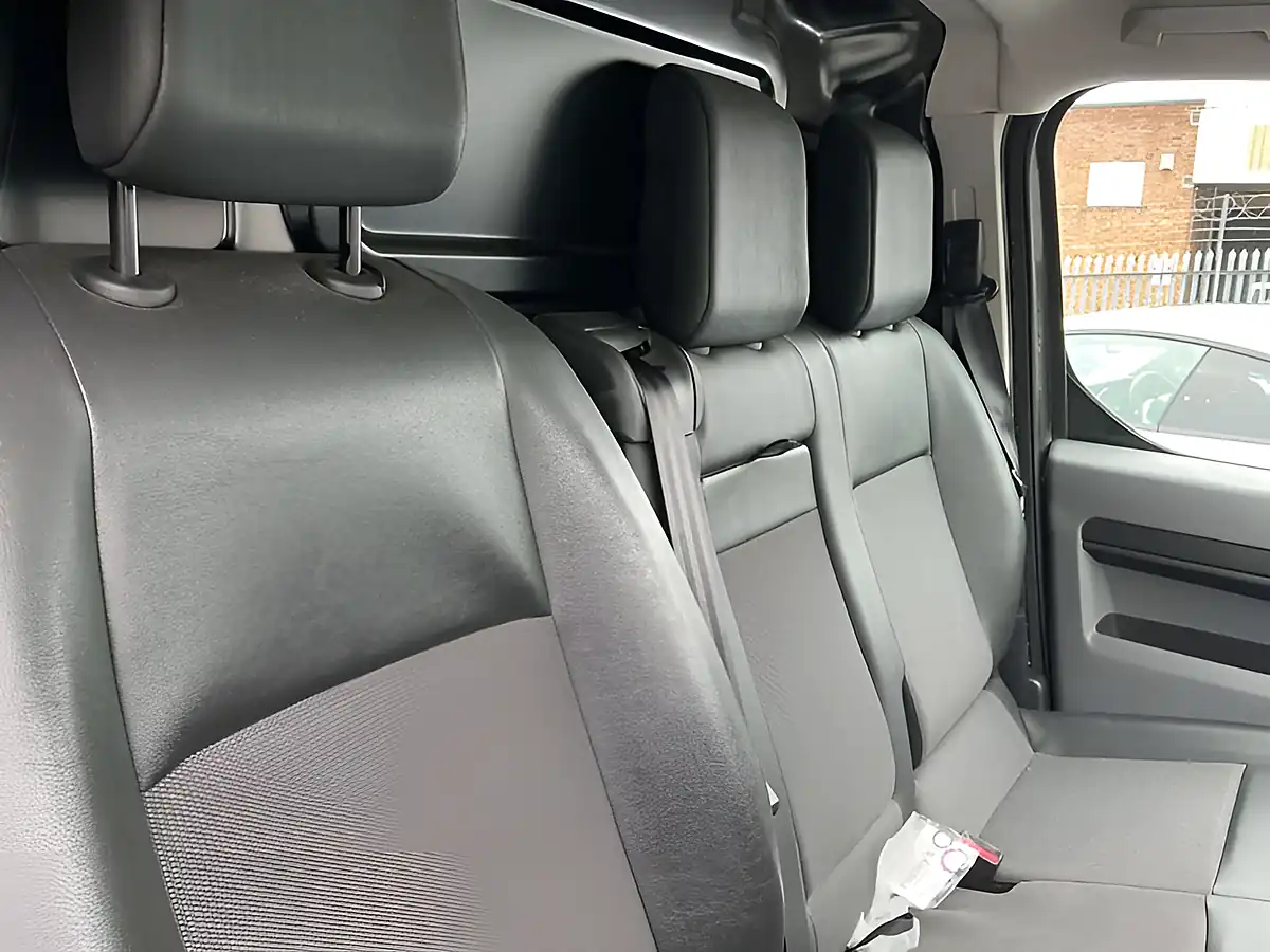 Used 2022 Peugeot Expert Professional Premium L2 Grey - Interior and Exterior details 9
