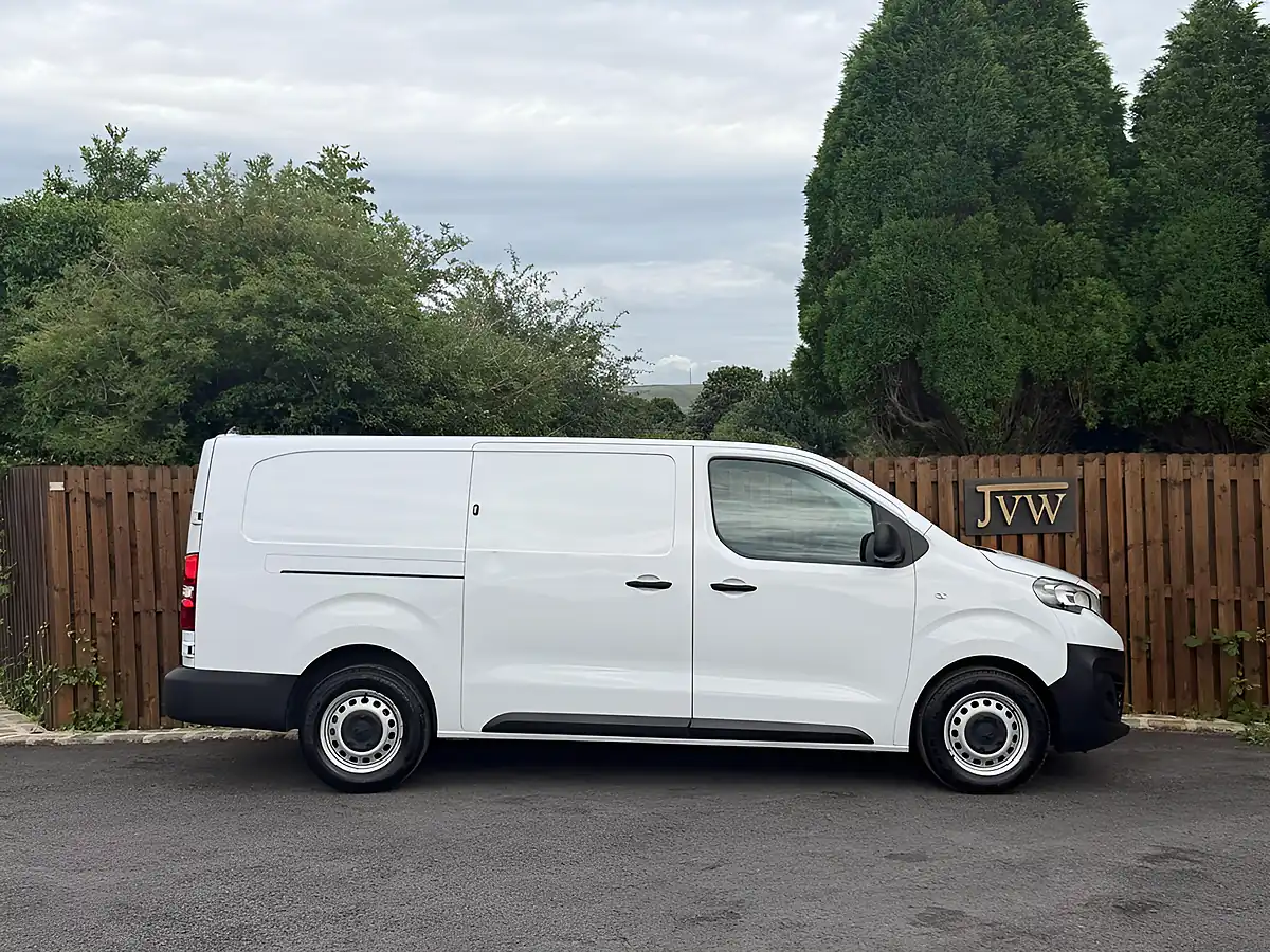 Used 2022 Peugeot Expert Professional Premium Long Panel Van Lwb White - Interior and Exterior details 19