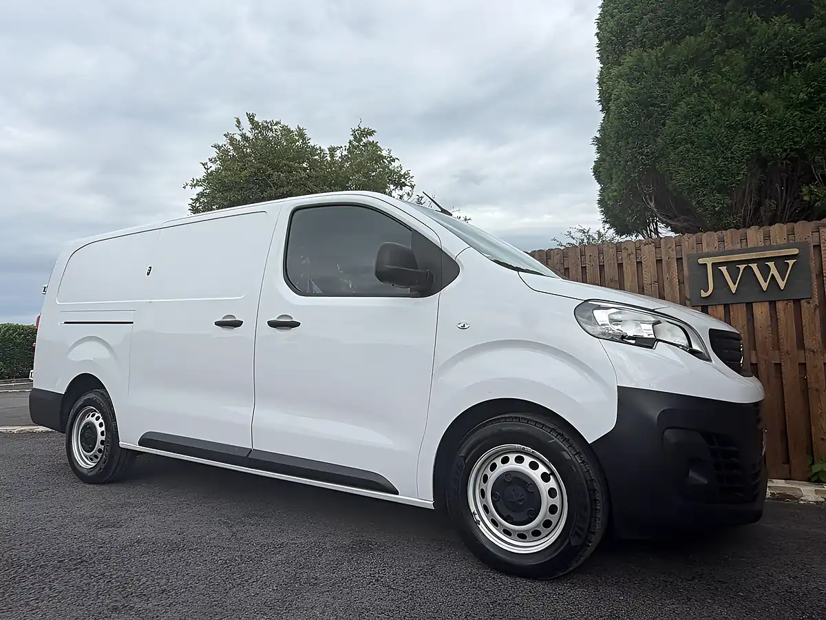 Used 2022 Peugeot Expert Professional Premium Long Panel Van Lwb White - Interior and Exterior details 9