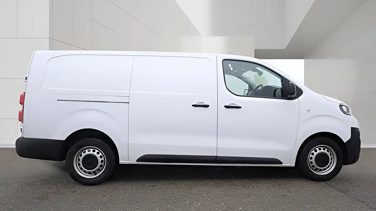 Used 2022 Peugeot Expert Professional Premium Long Panel Van White - Interior and Exterior details 4