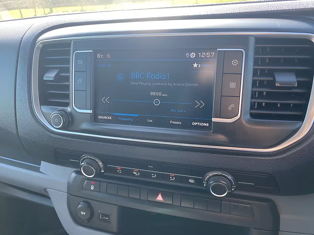 Used 2022 Peugeot Expert Professional Premium Lwb Grey - Interior and Exterior details 5