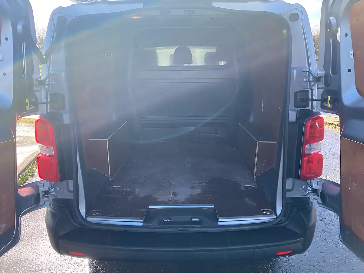 Used 2022 Peugeot Expert Professional Premium Lwb Grey - Interior and Exterior details 8
