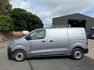 Used 2022 Peugeot Expert Professional Premium Standard Cumulus Grey Met - Interior and Exterior details 12