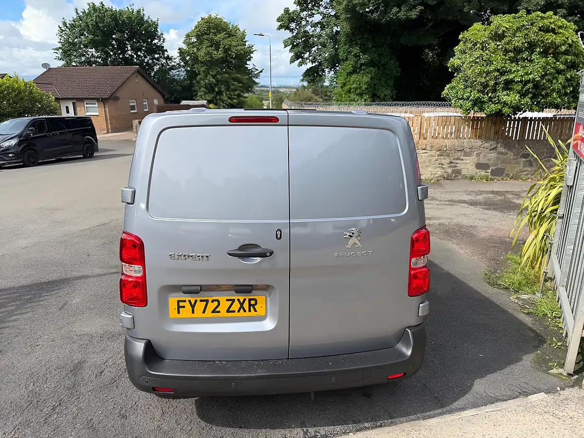 Used 2022 Peugeot Expert Professional Premium Standard Cumulus Grey Met - Interior and Exterior details 14