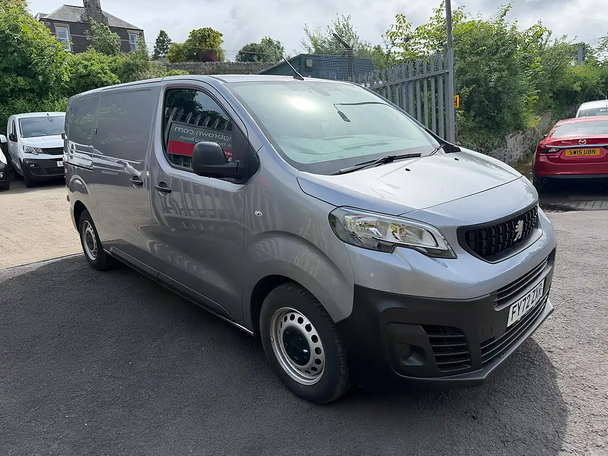 Used 2022 Peugeot Expert Professional Premium Standard Cumulus Grey Met - Interior and Exterior details 16