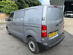 Used 2022 Peugeot Expert Professional Premium Standard Cumulus Grey Met - Interior and Exterior details 6