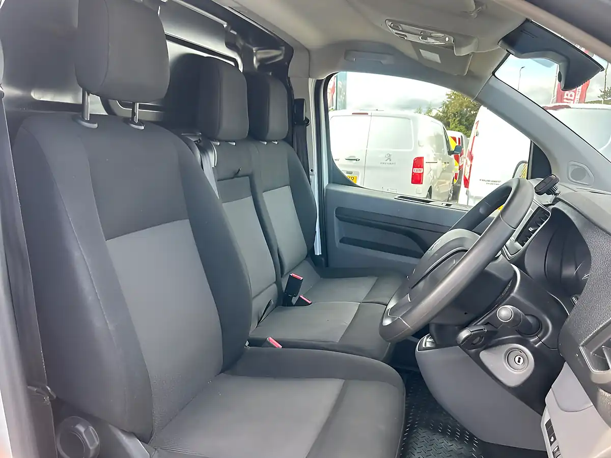 Used 2022 Peugeot Expert Professional Premium Standard White - Interior and Exterior details 11