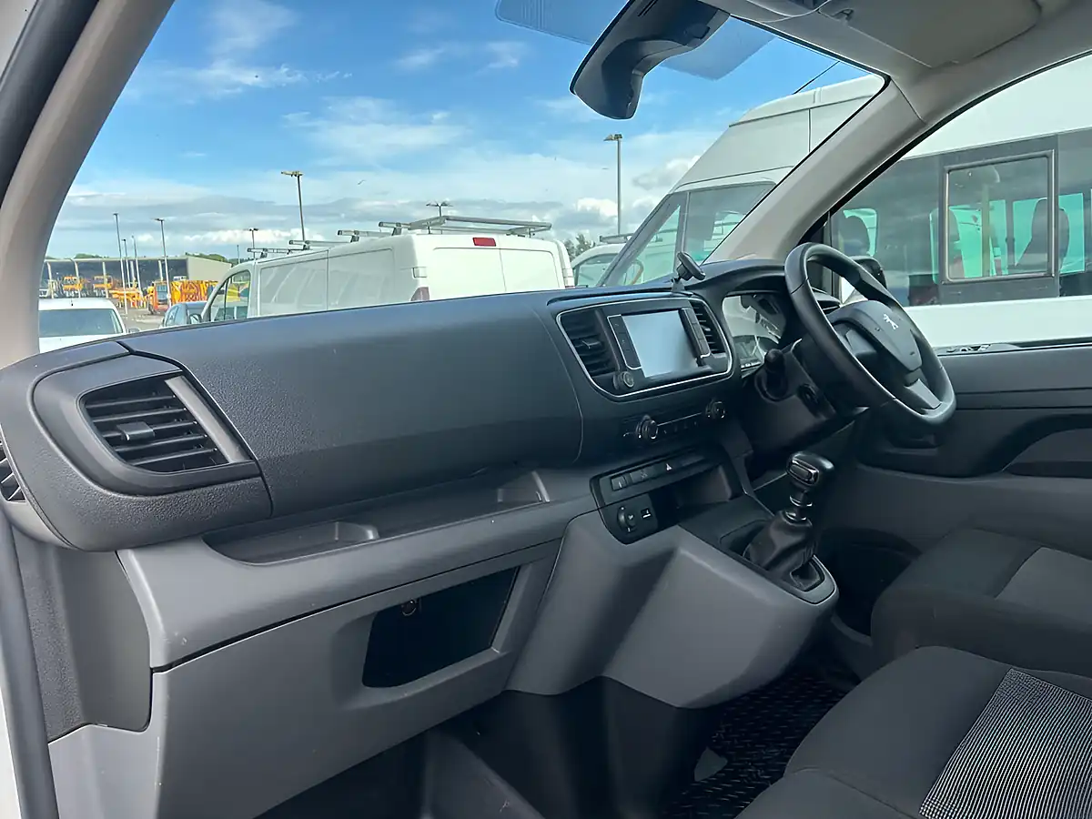Used 2022 Peugeot Expert Professional Premium Standard White - Interior and Exterior details 18