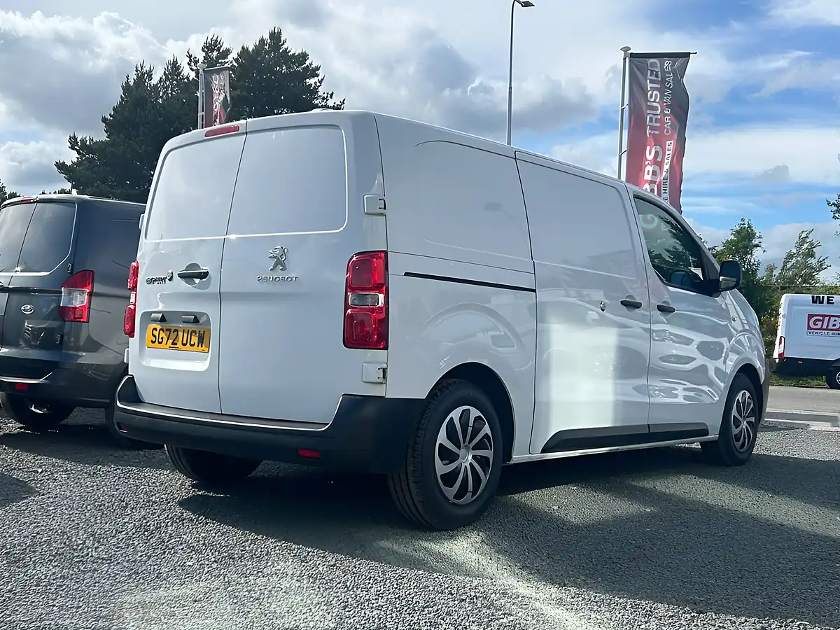 Used 2022 Peugeot Expert Professional Premium Standard White - Interior and Exterior details 4