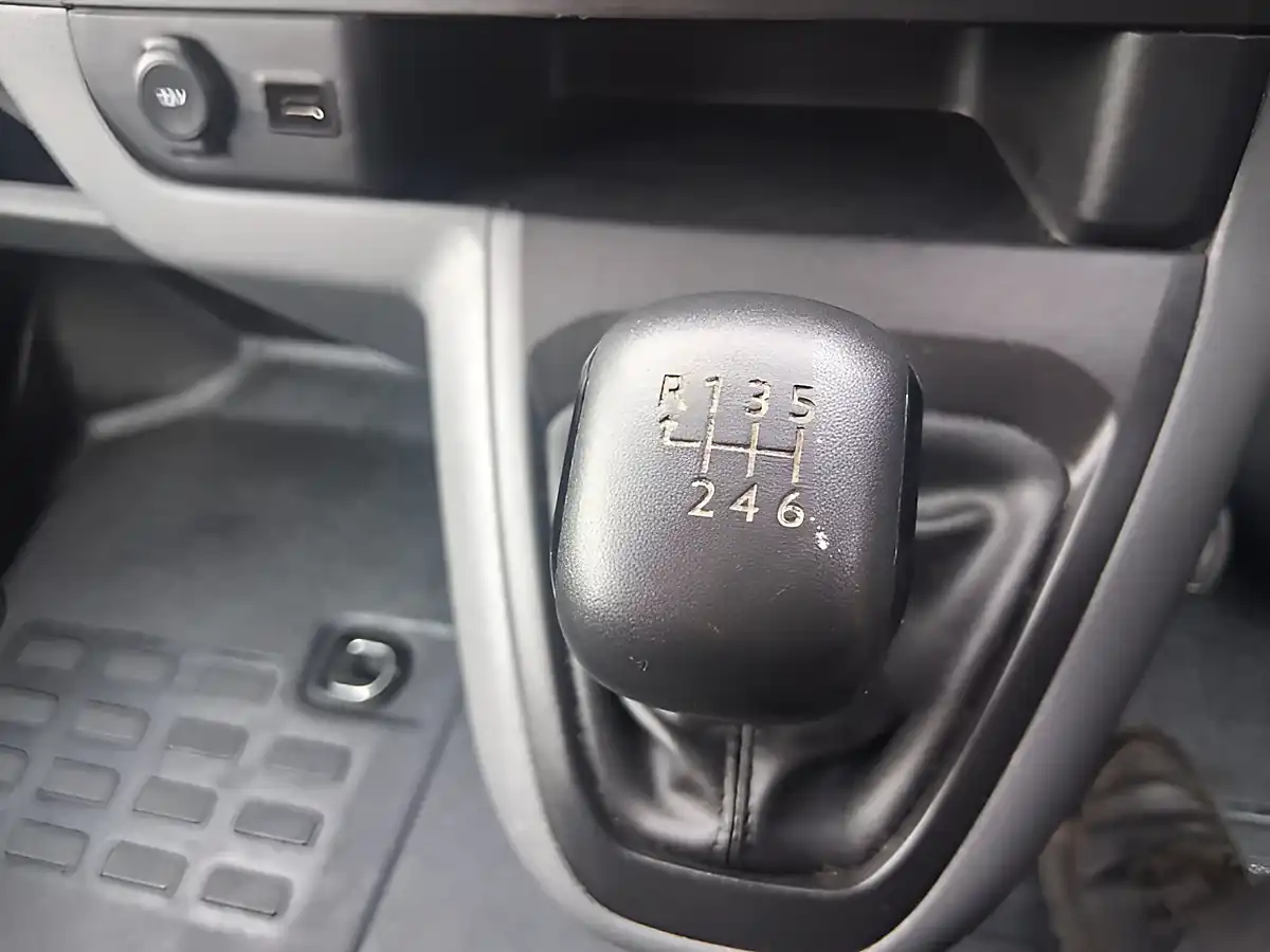 Used 2022 Peugeot Expert Professional Premium White - Interior and Exterior details 20