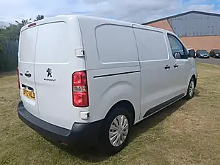 Used 2022 Peugeot Expert Professional Premium White - Interior and Exterior details 5