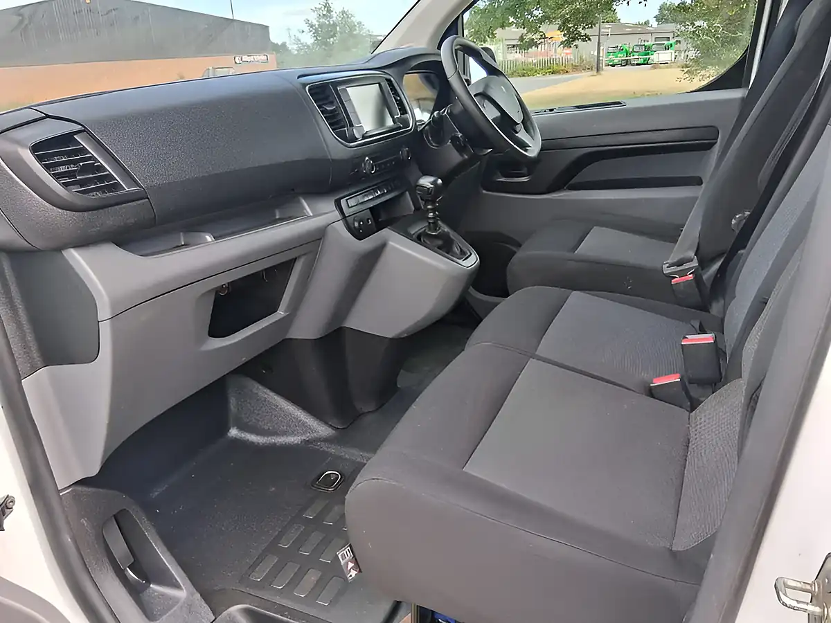 Used 2022 Peugeot Expert Professional Premium White - Interior and Exterior details 13