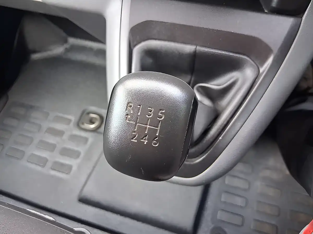 Used 2022 Peugeot Expert Professional Premium White - Interior and Exterior details 20