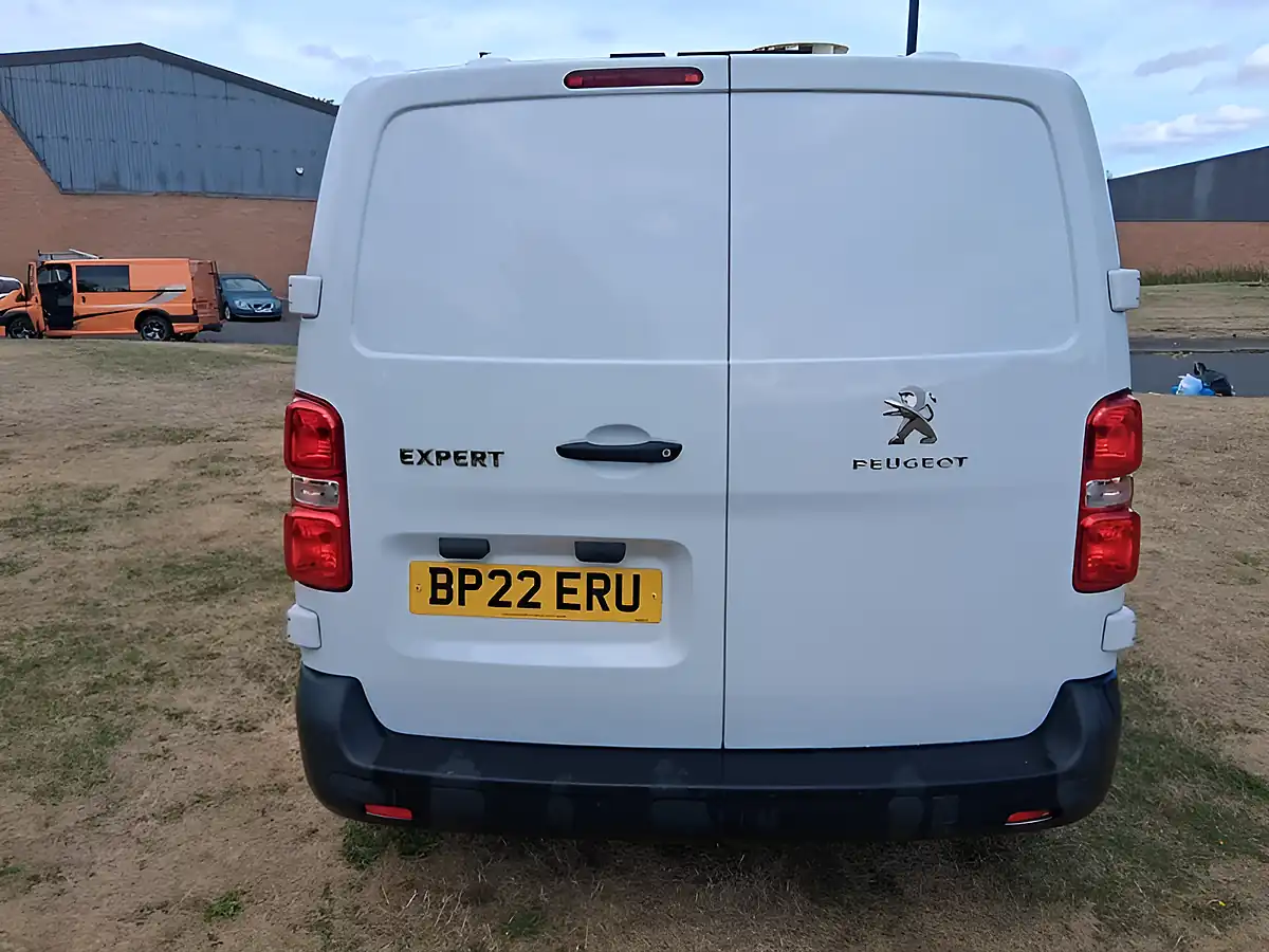 Used 2022 Peugeot Expert Professional Premium White - Interior and Exterior details 4